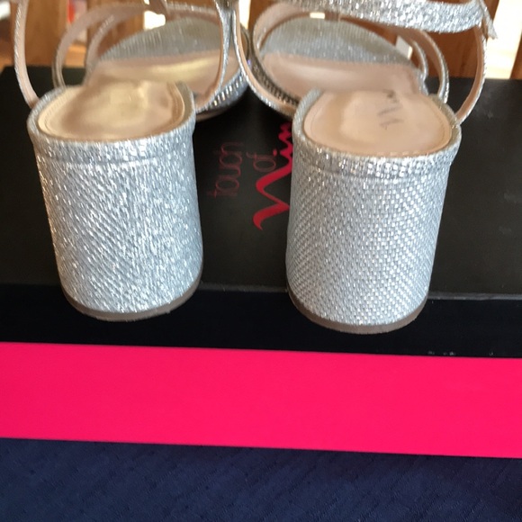 Gorgeous sparkly silver heels - Picture 5 of 6